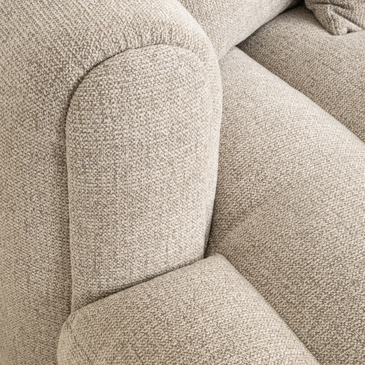 Bank Novaro natural fancy lounge left