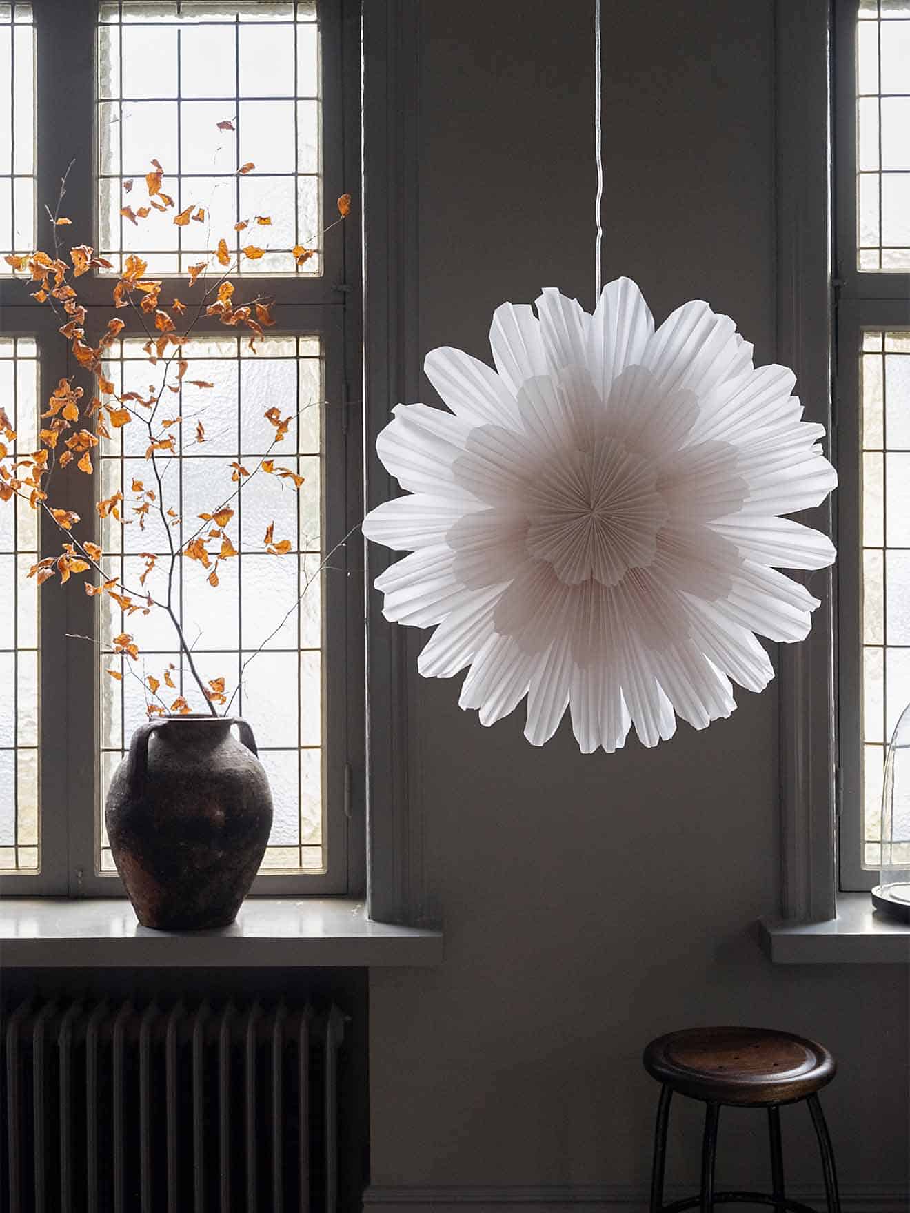 Snoblomma 68 hanging flower - white