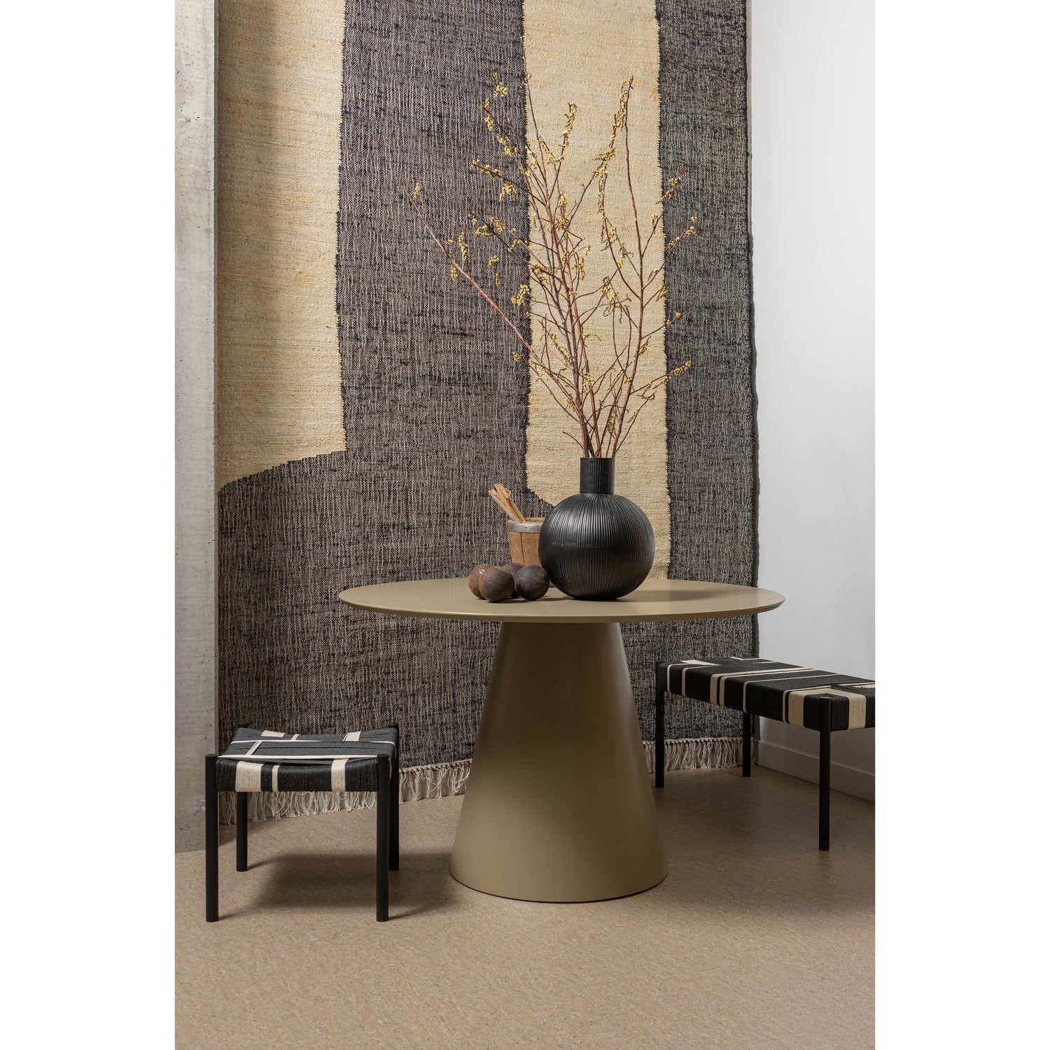 Jorre eettafel mdf militair bruin ø120 cm