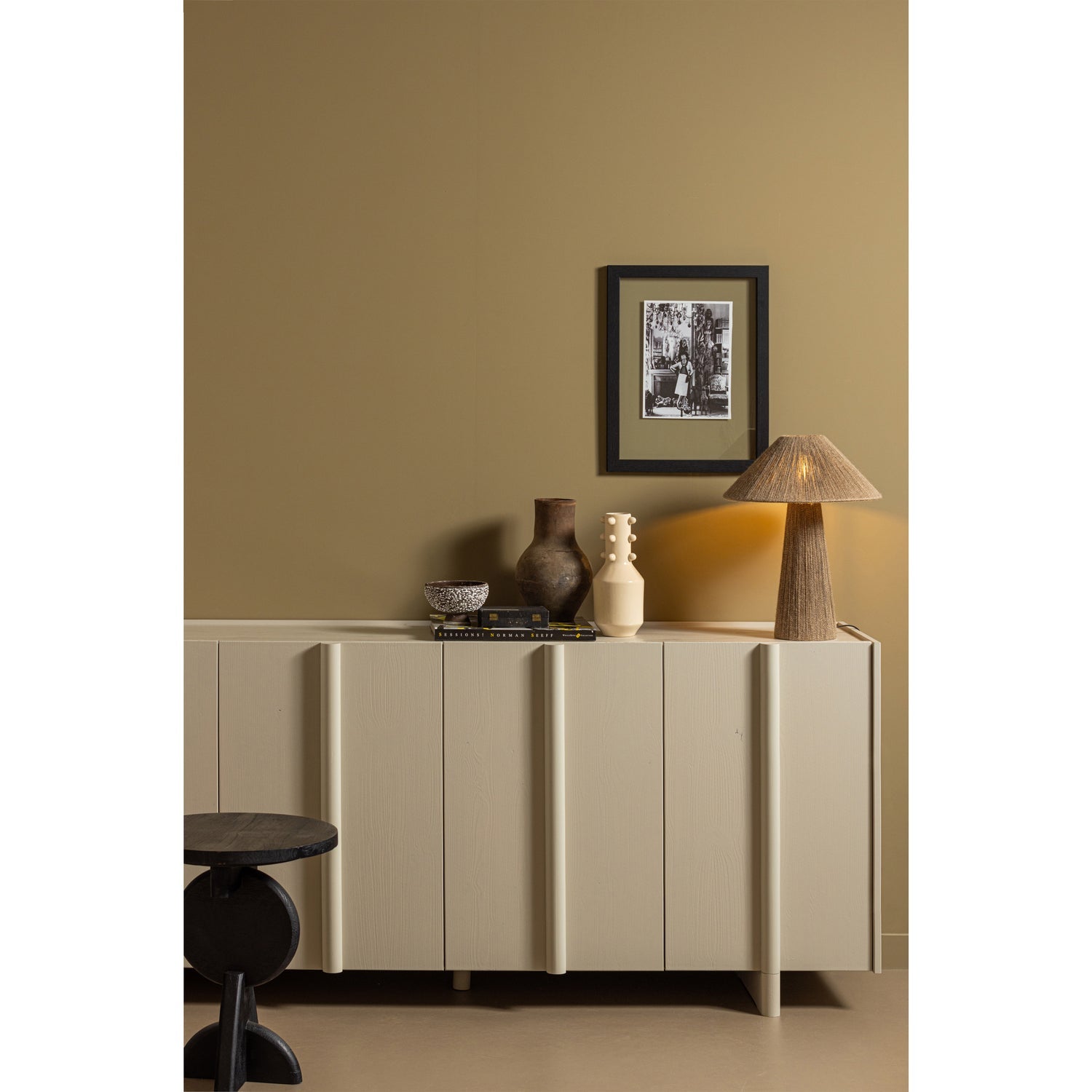 Dressoir Basu