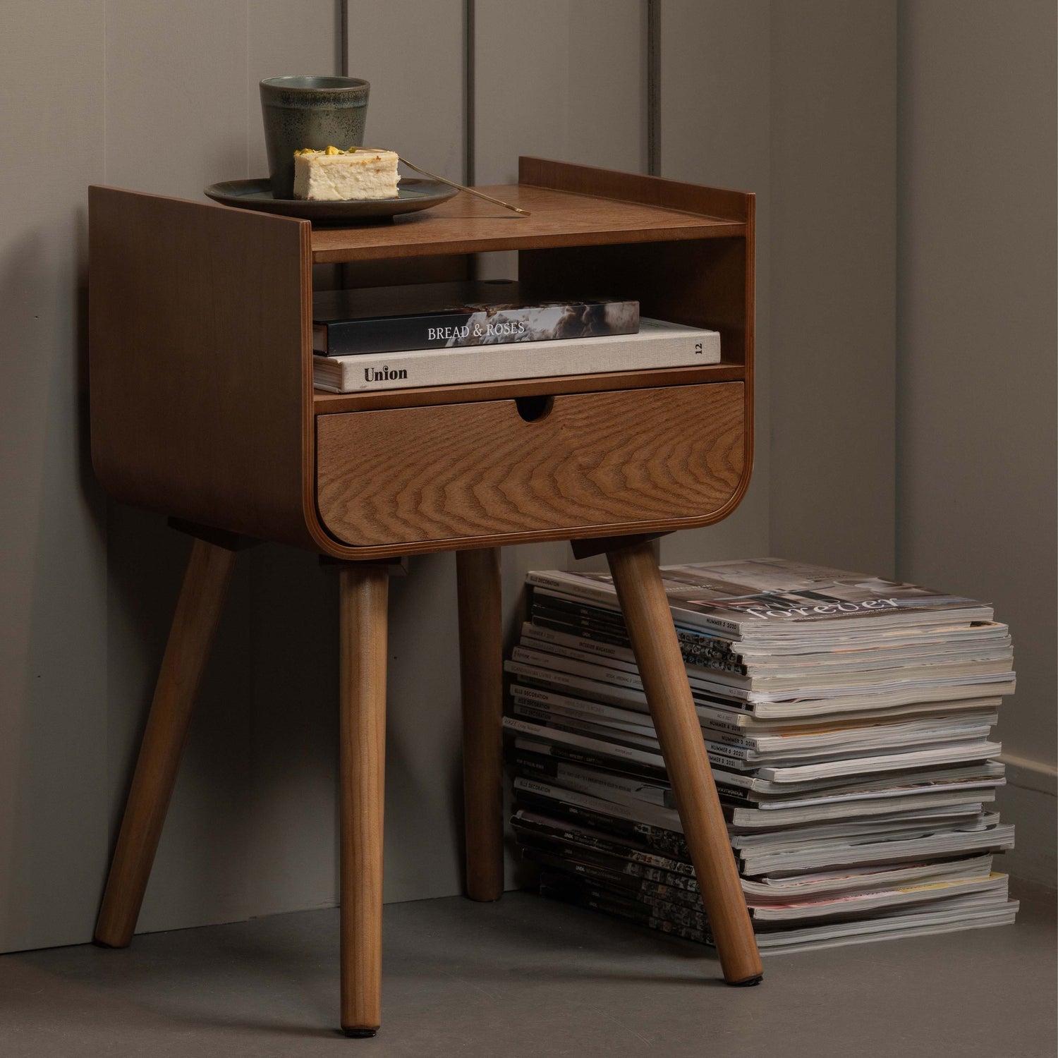 Nils nachtkastje/bijzettafel hout naturel