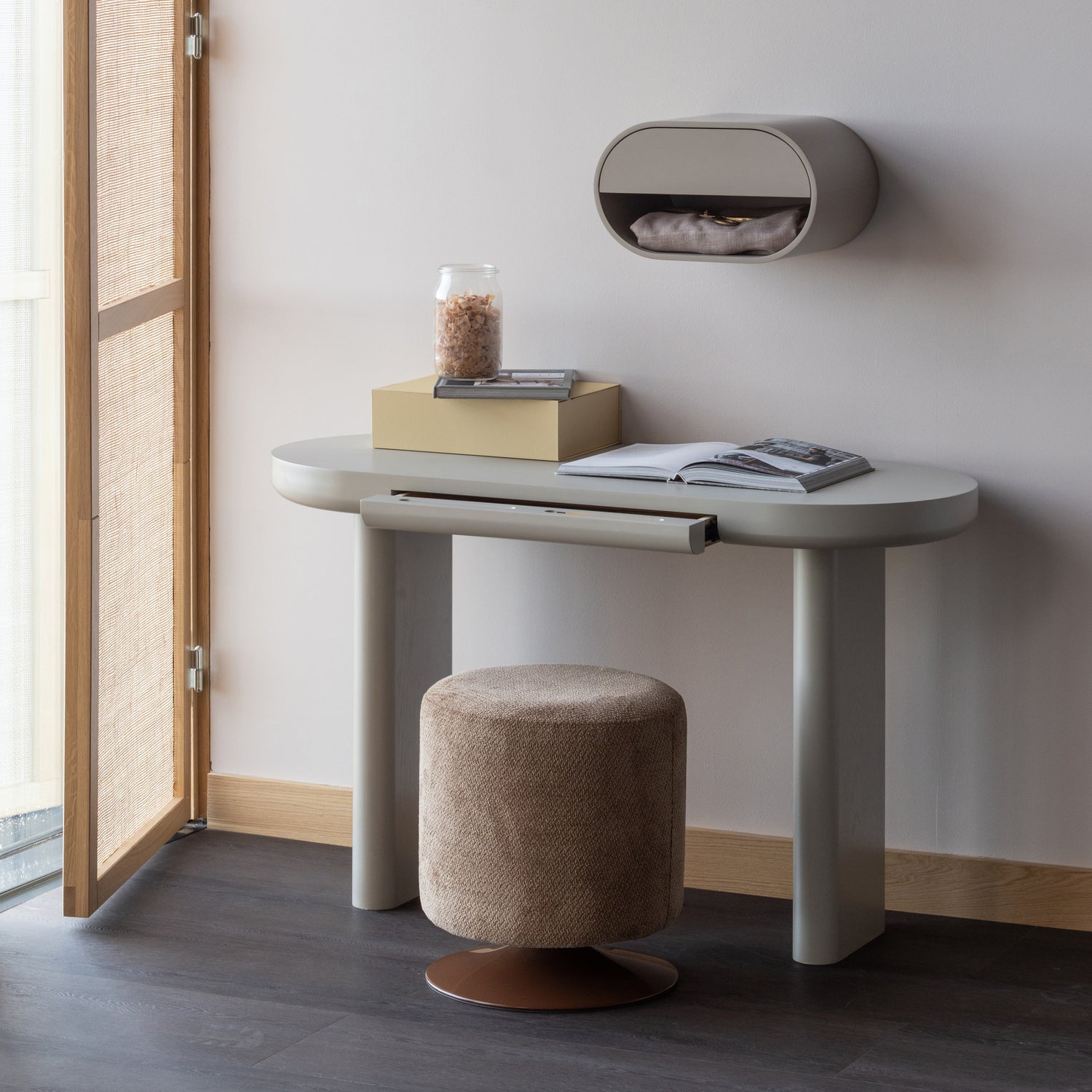 Islen poef met draaivoet bouclé bruin