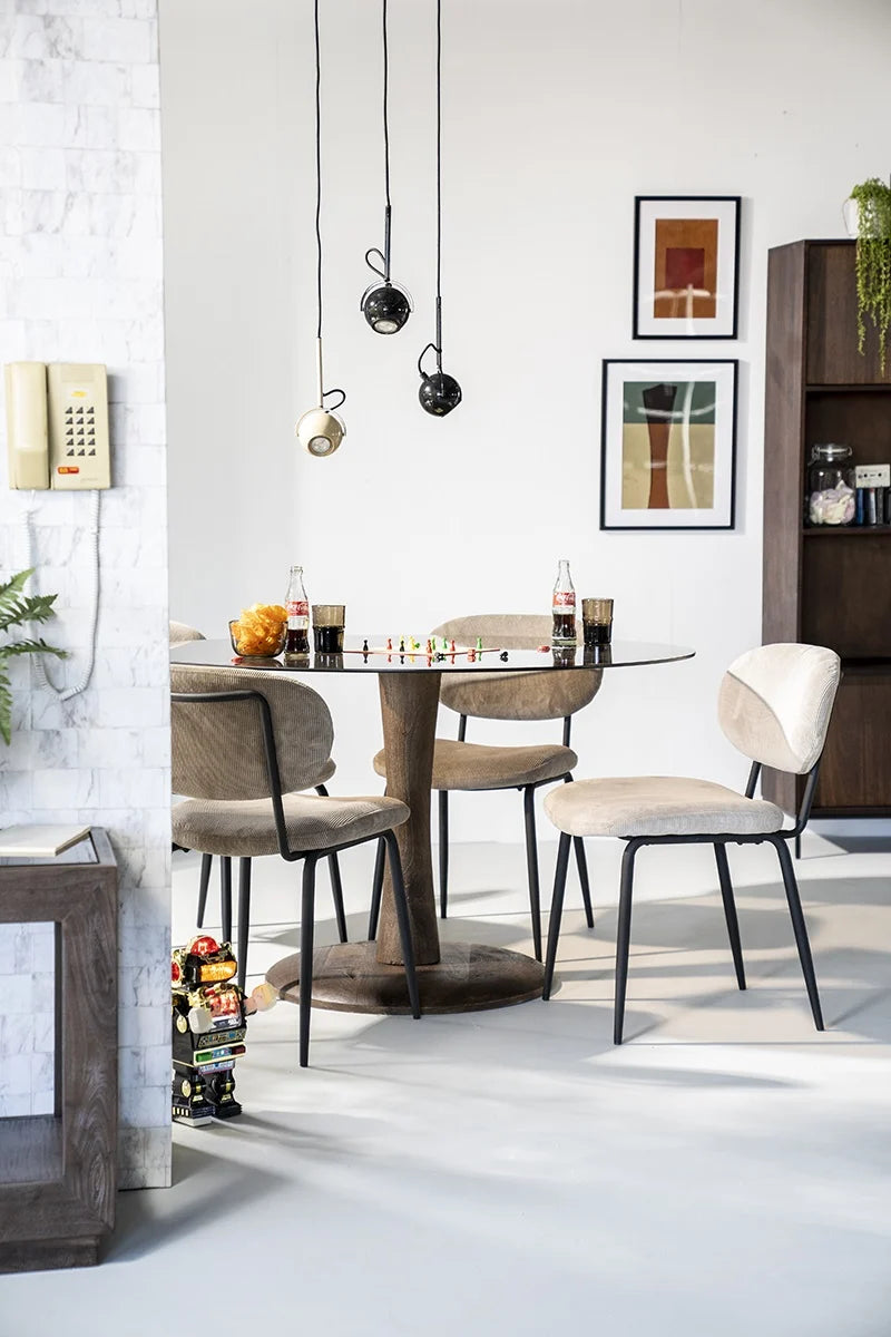 Boogie dining table