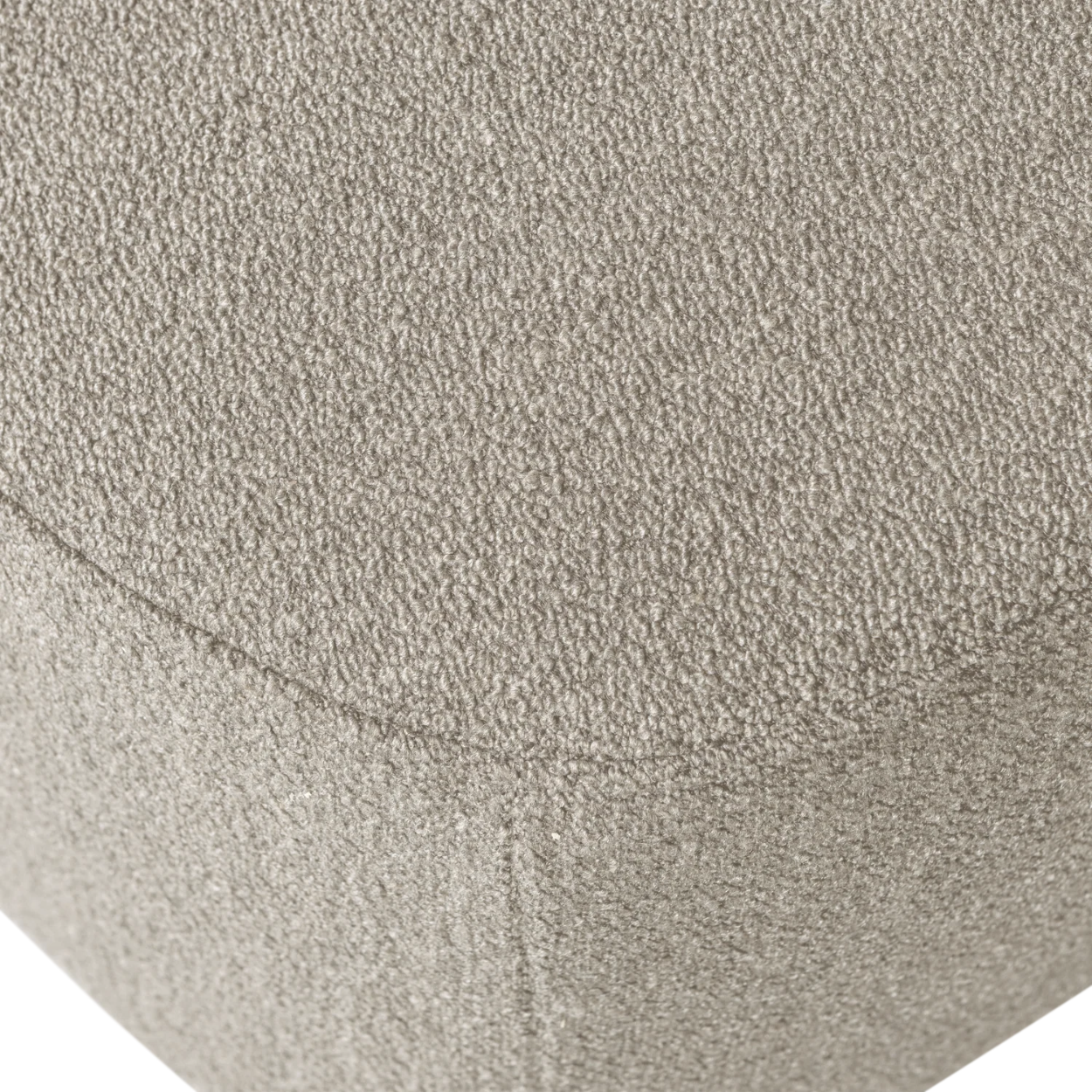 Lofty Boucle pouf 