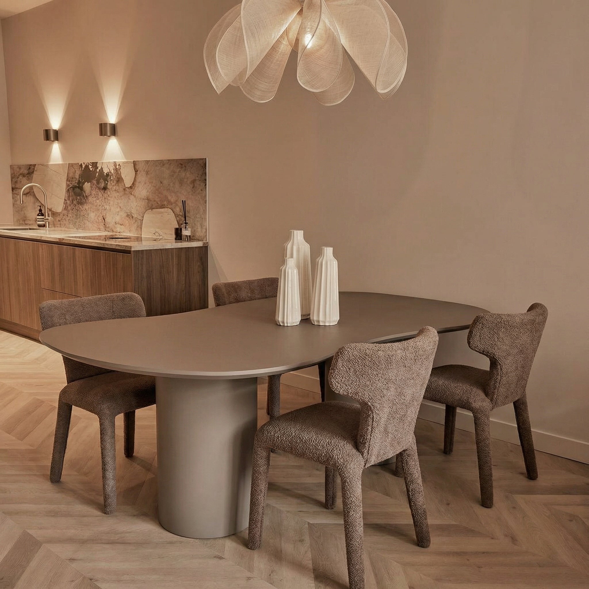 Japandi eetkamerstoel bruin