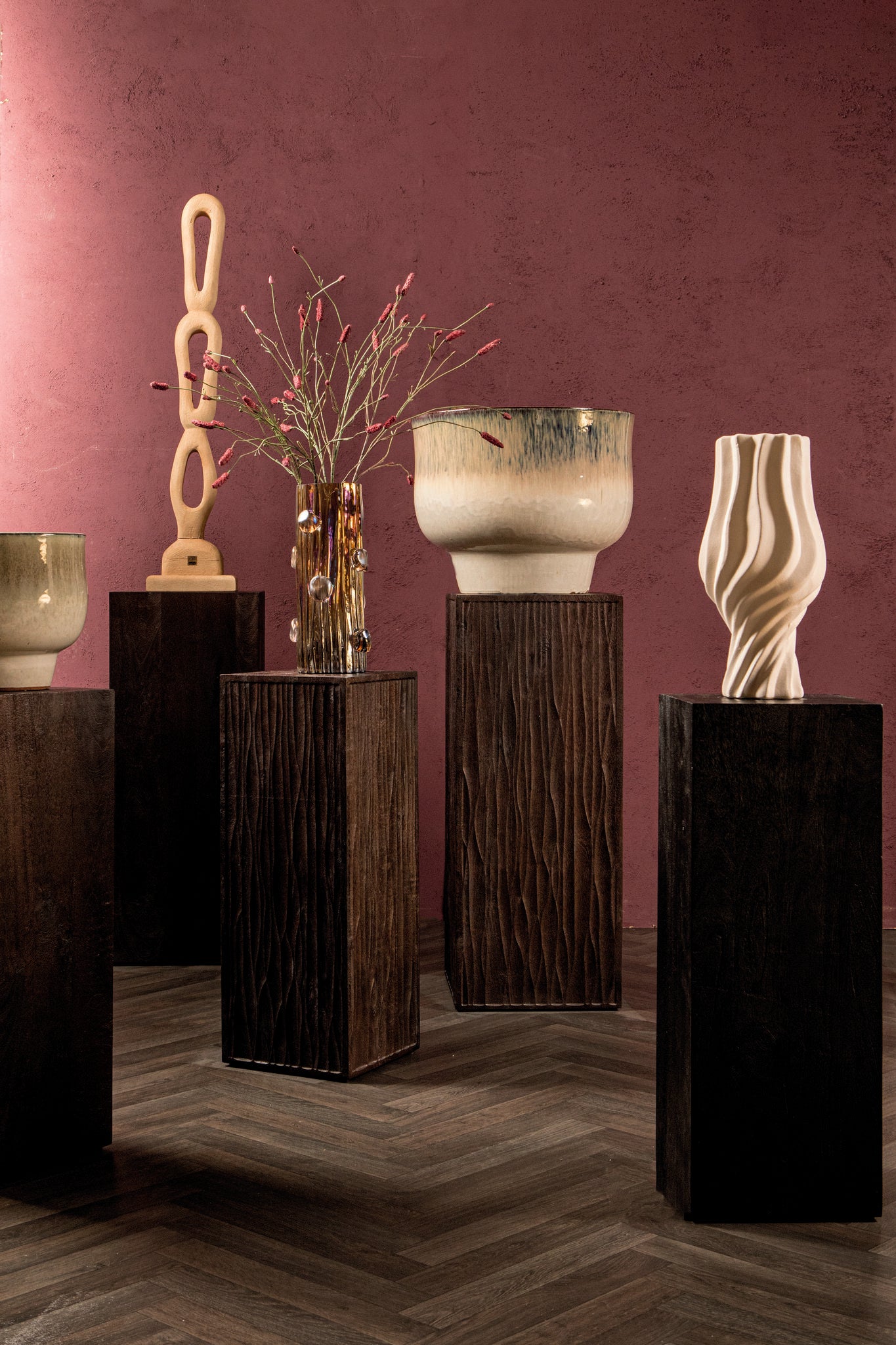 Riko Brown Mango Wood Wavy Carved Pedestal SV2