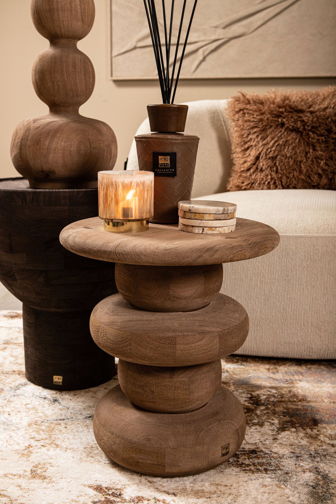 Keven Natural Mango Wood Ribbed Sidetable Round