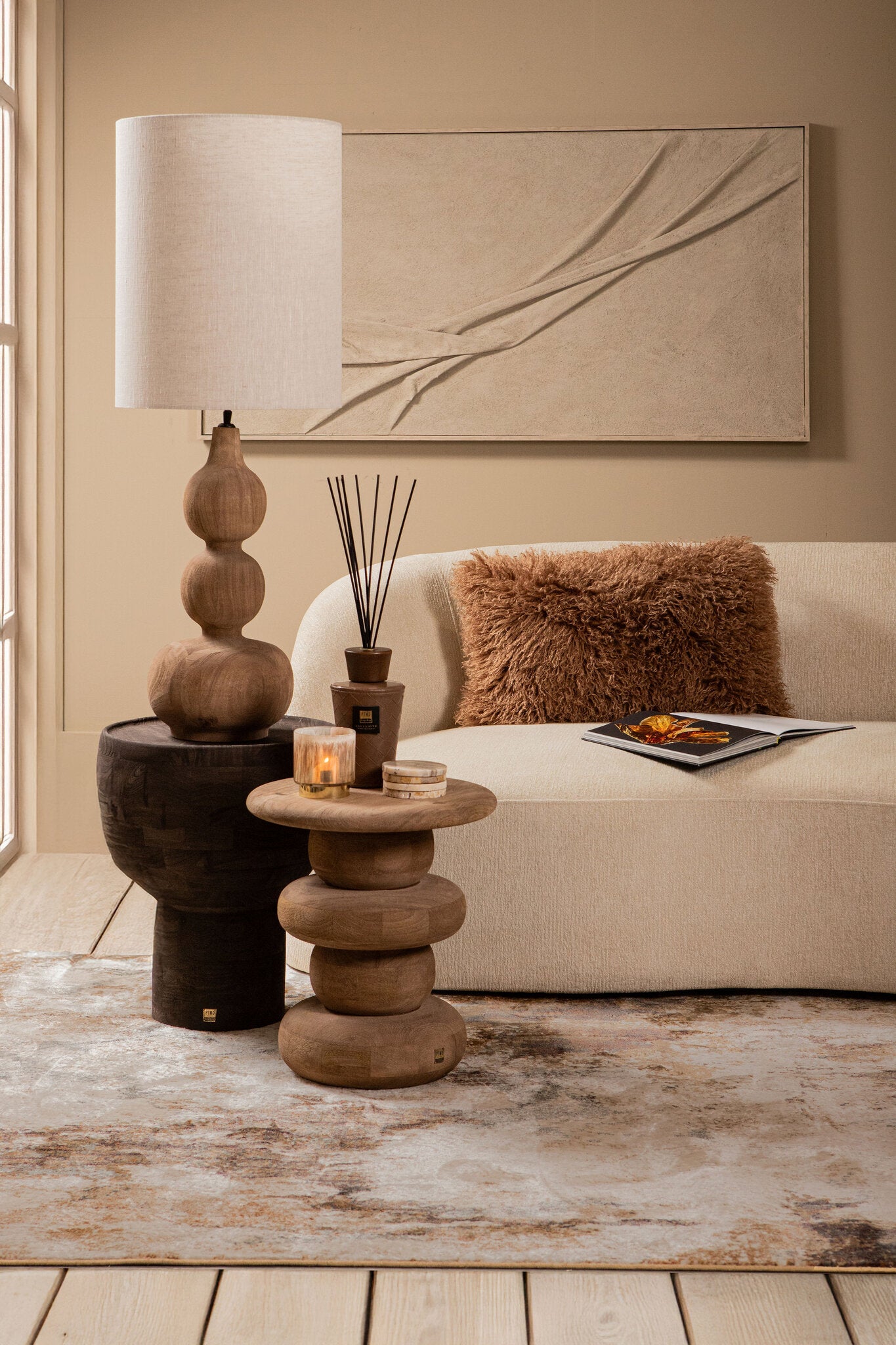 Keven Natural Mango Wood Ribbed Sidetable Round