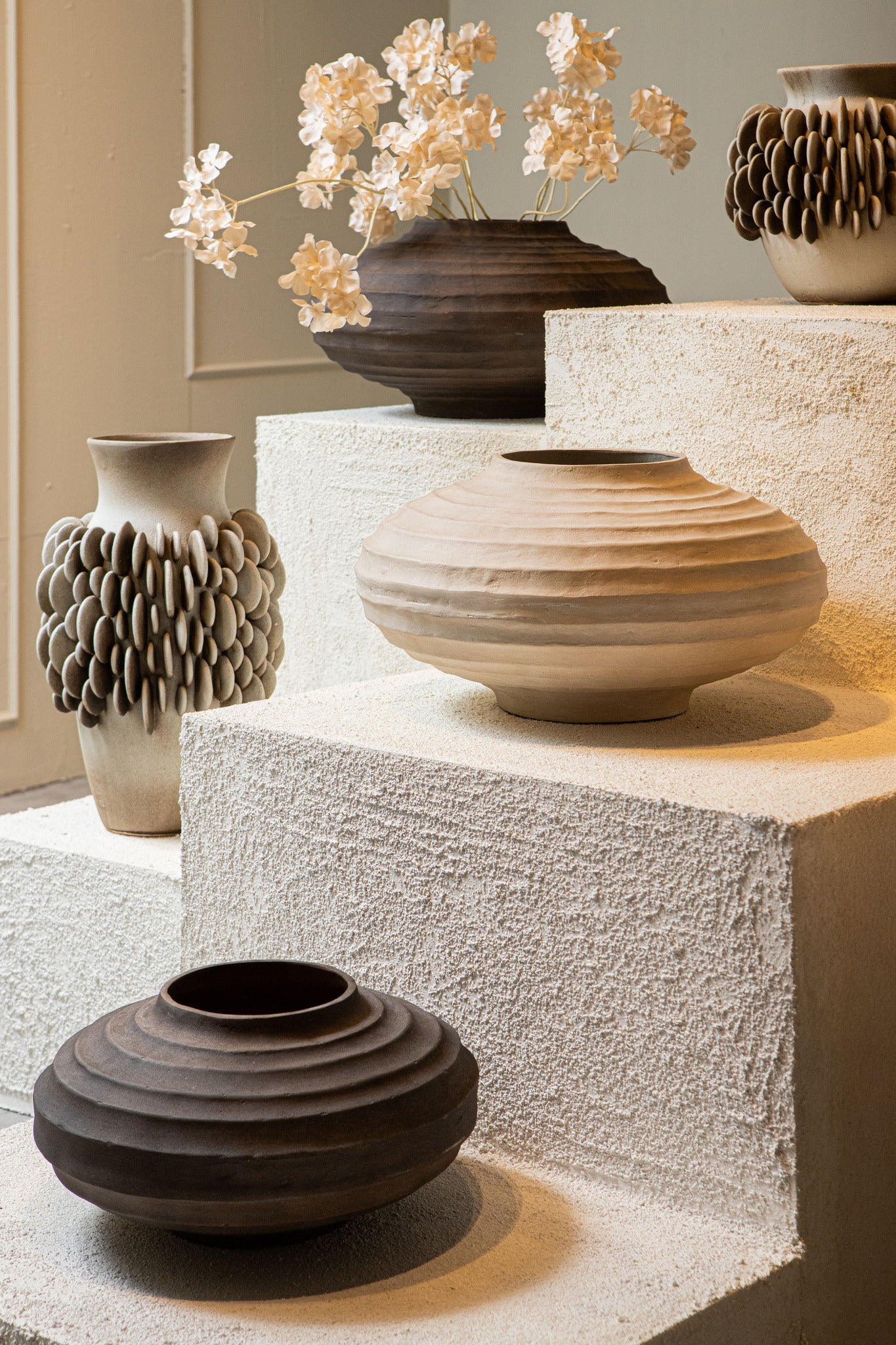 Wina Beige Ceramic Vase With Round Scales High L