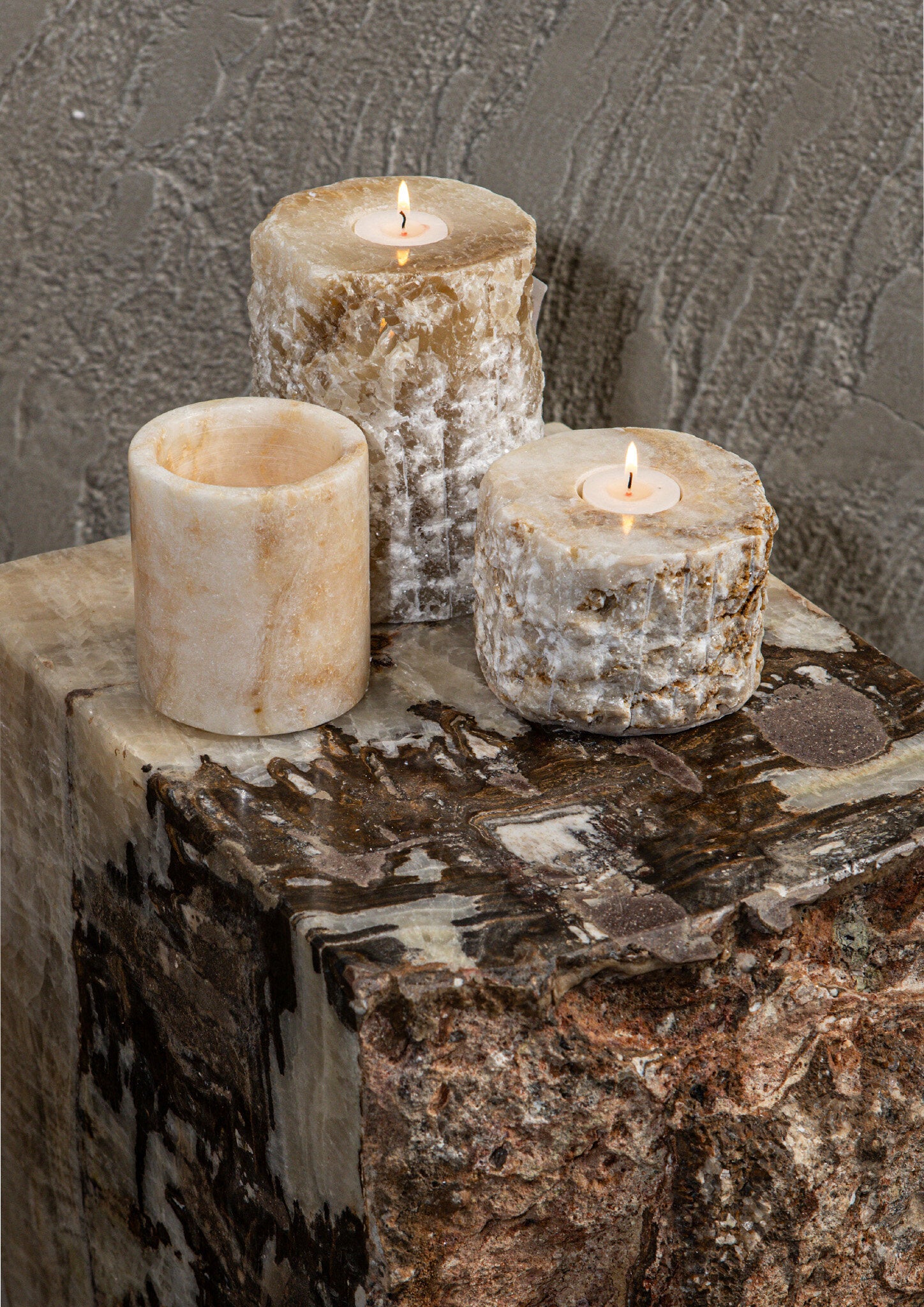 Keydan Natural Onyx Lapis Pedestal With Rough Side
