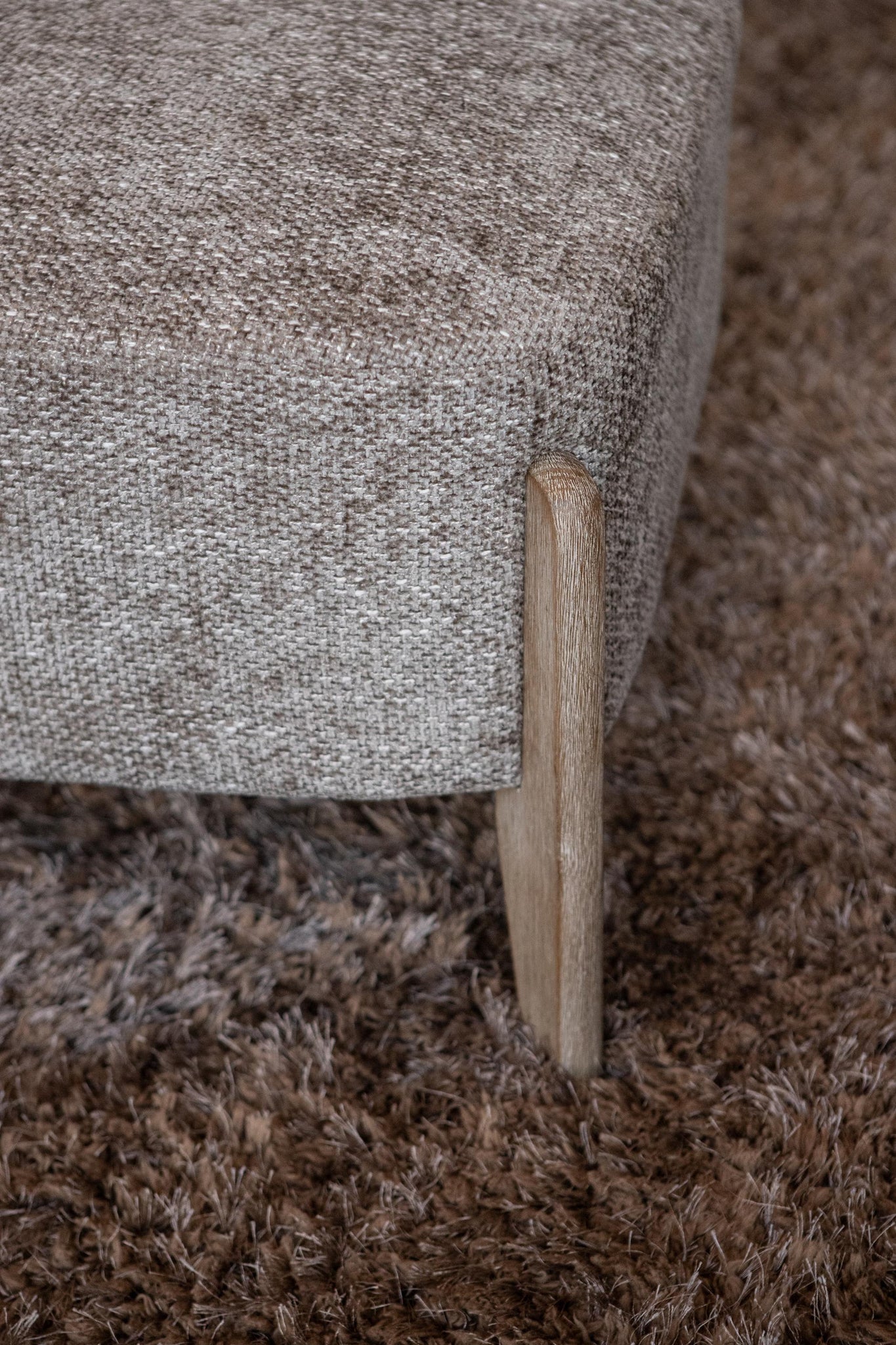 Vale Taupe Fauteuil Legacy 3 Mink Rubber Wood