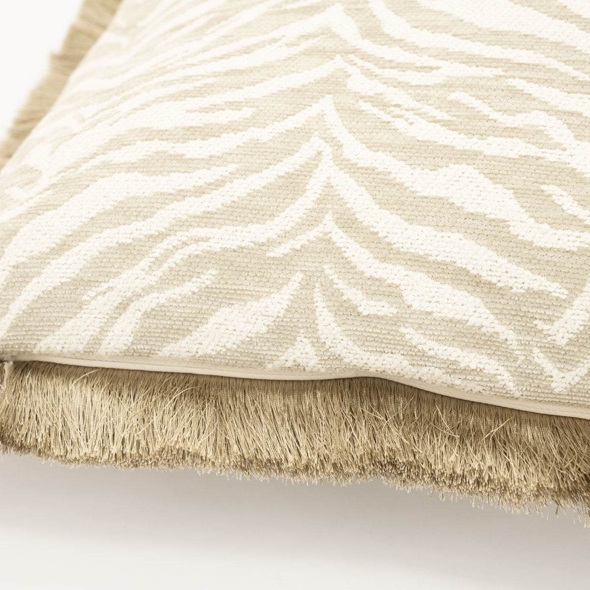Kussen Tigra 40 x 60 beige