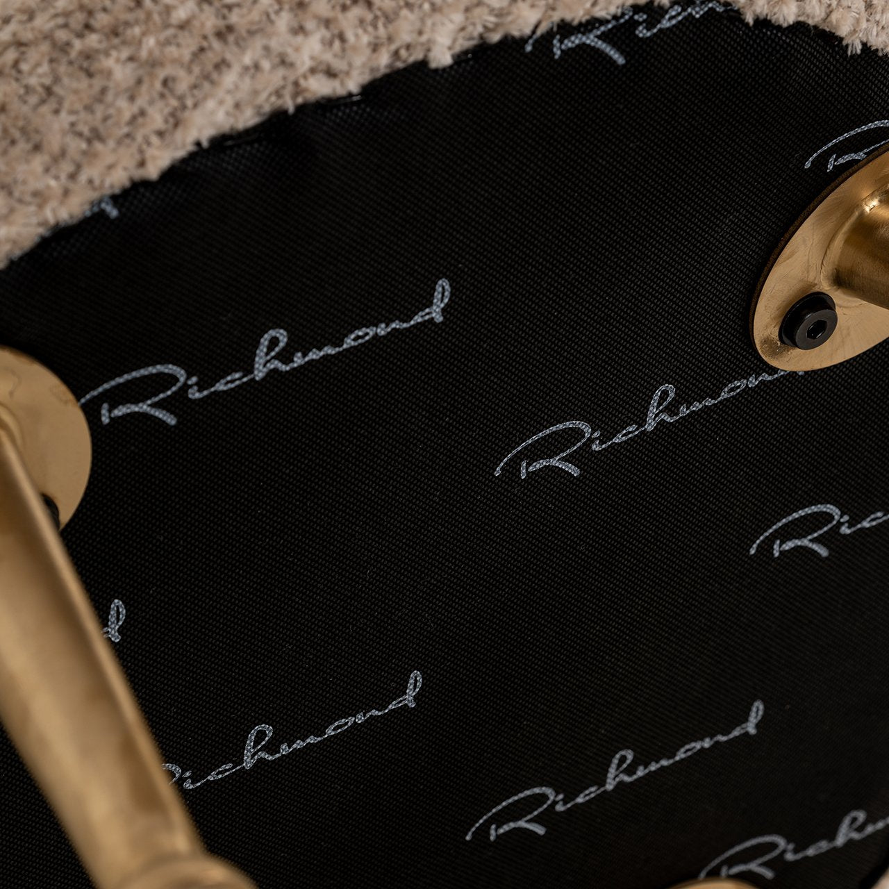 Charly lovely beige high chair (Be Lovely 170 Beige)