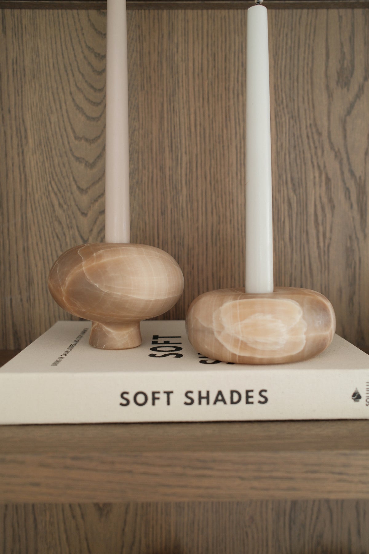 Kandelaar Sora Cairn veined soil S