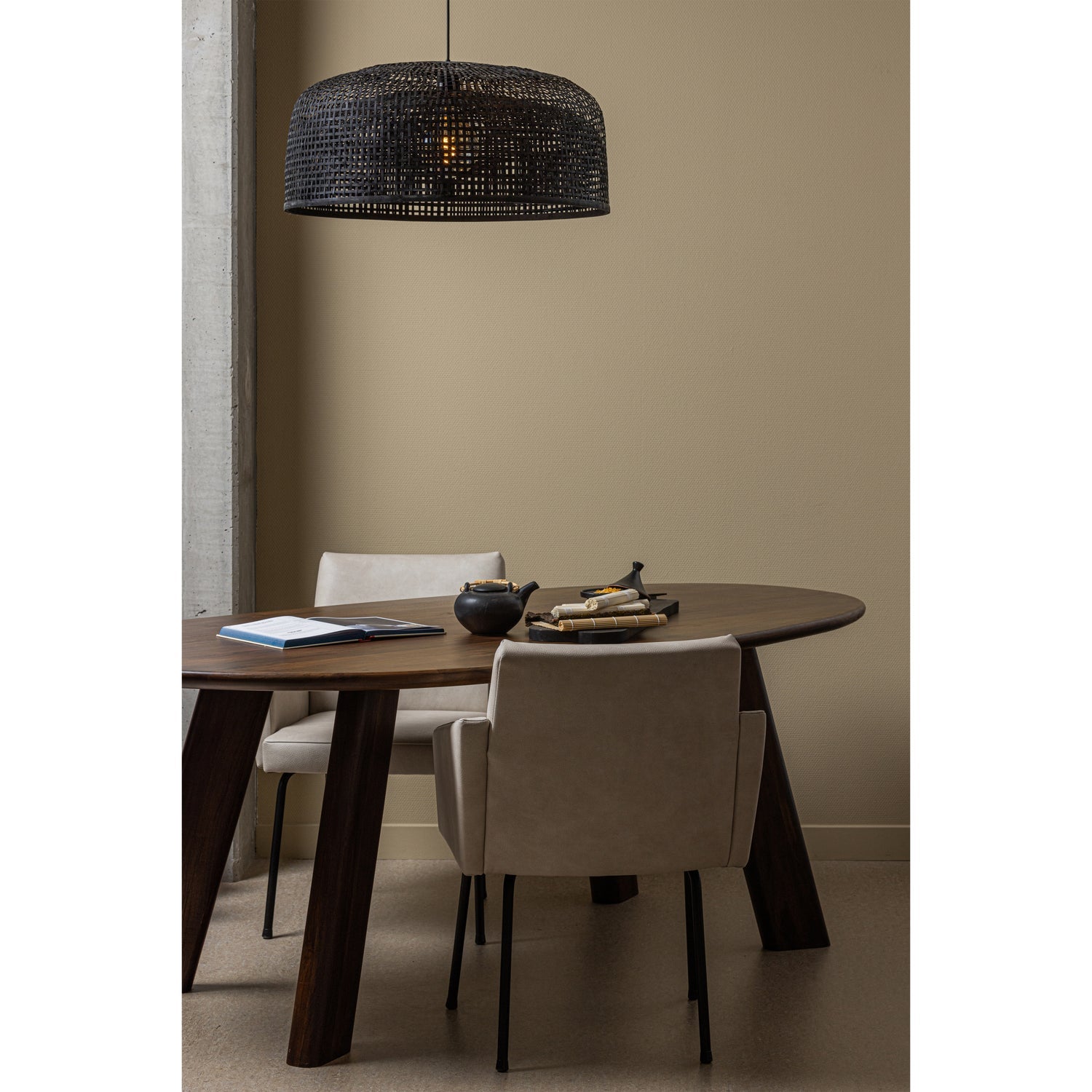 Roundly eettafel/bureau mango hout walnoot 160x110