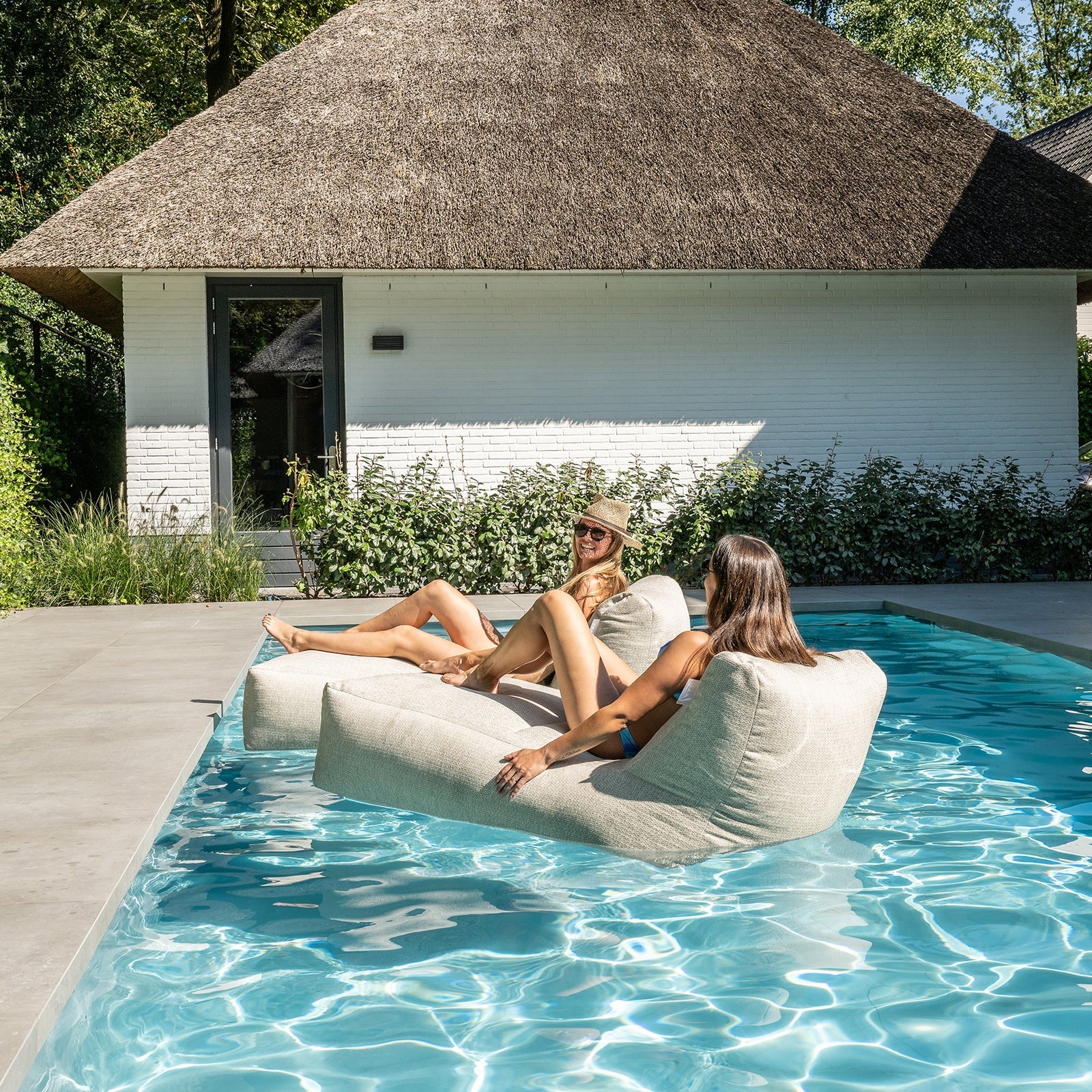 Outdoor Long Chair Beige