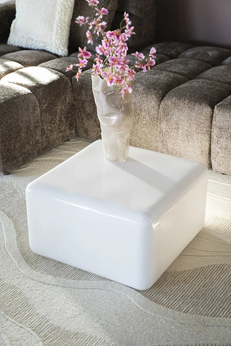 Iro small coffee table