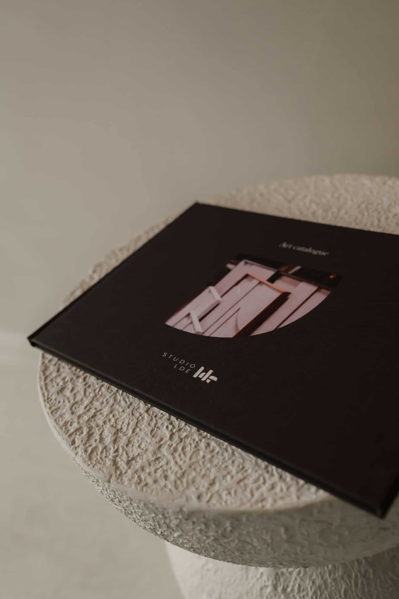 Collectieboek Studio LDE – Studio LDE - Home of Art & Interior