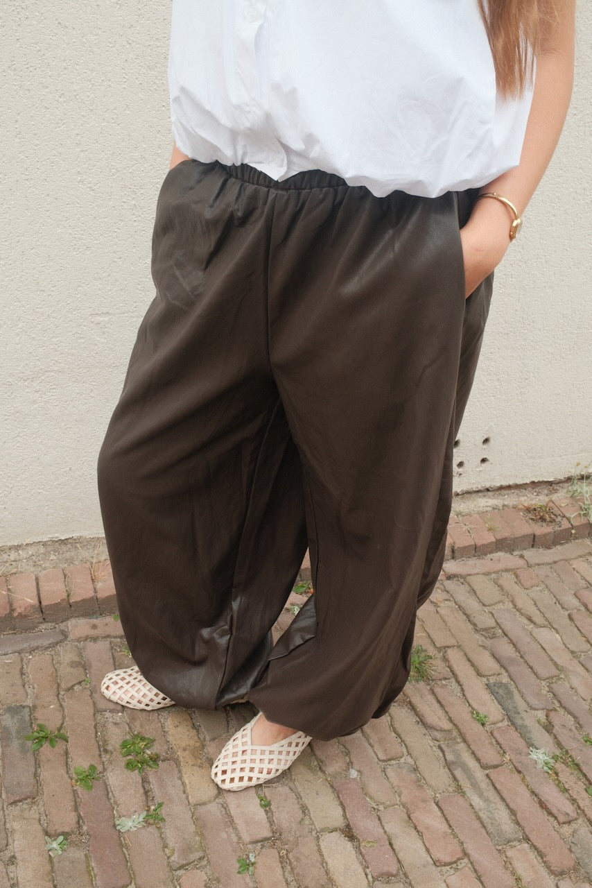 Broek Kensi leer coffee