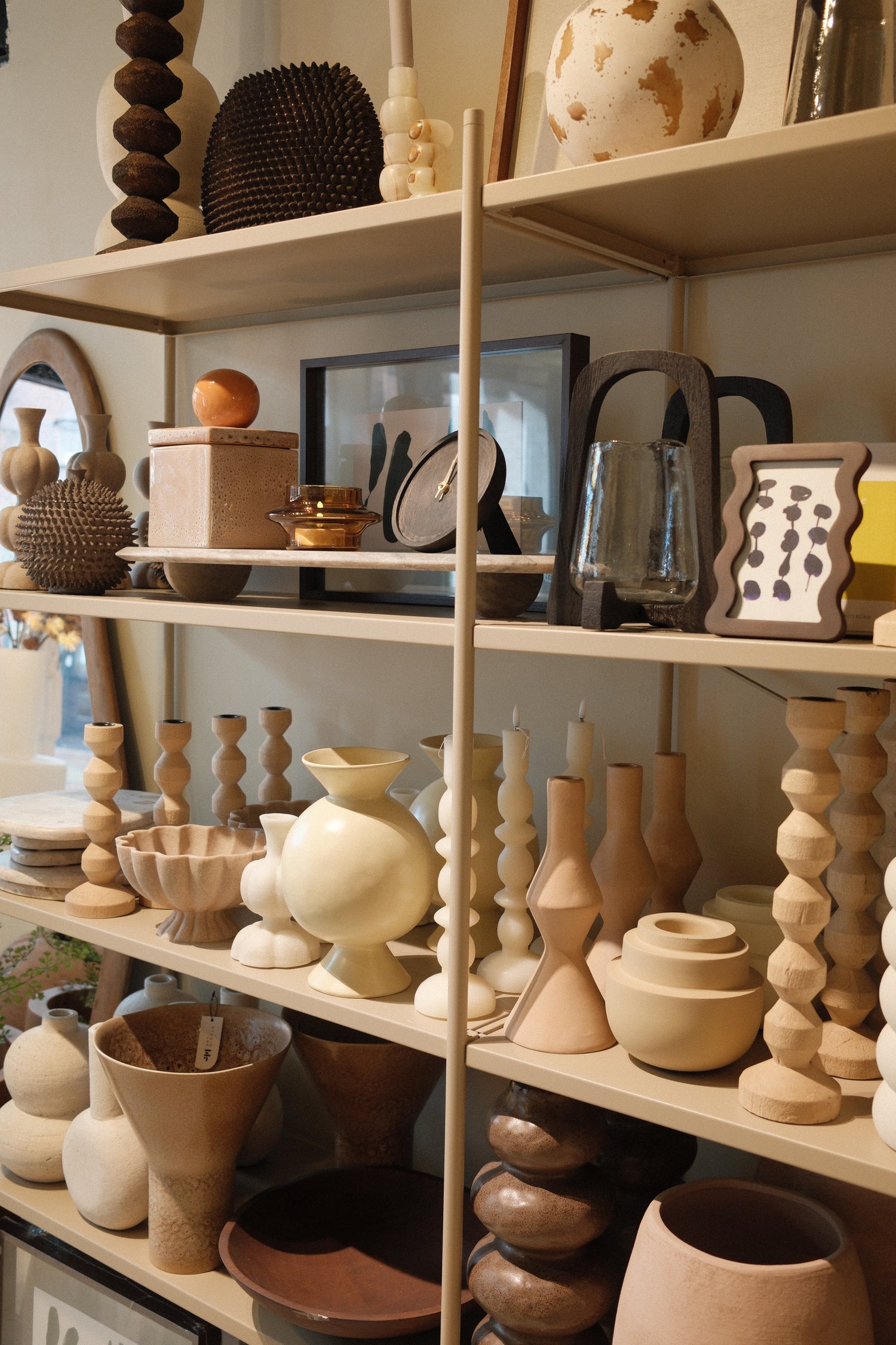 Studio LDE - Home of Art & Interior