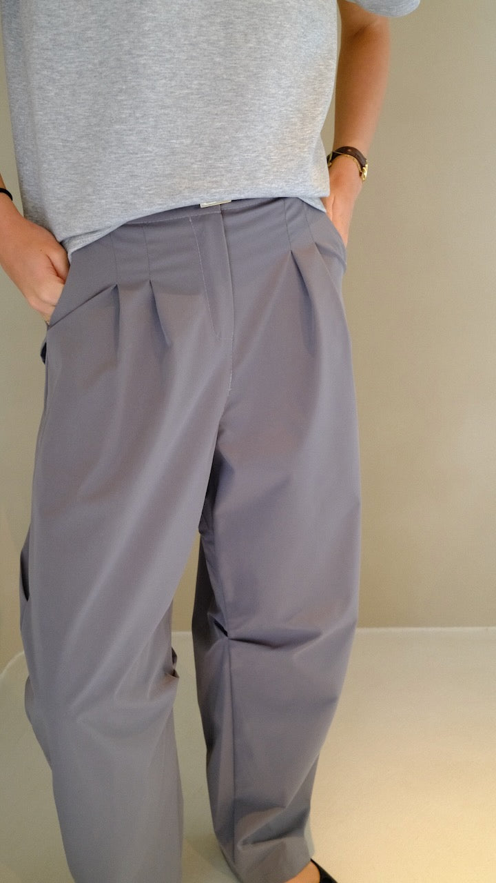 Broek Leah