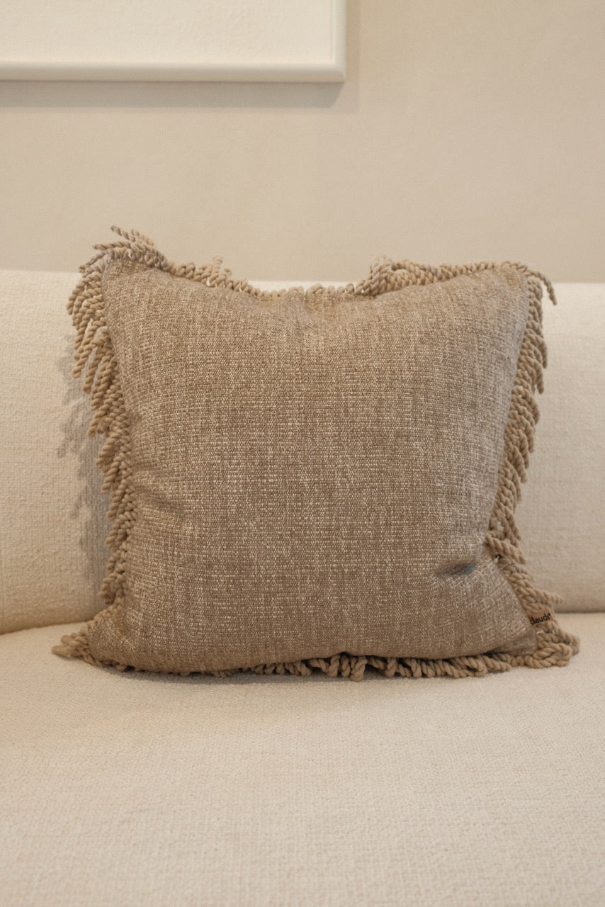 Kussen Subala Licht bruin + Bullion Fringe linnen 45 x 45 cm