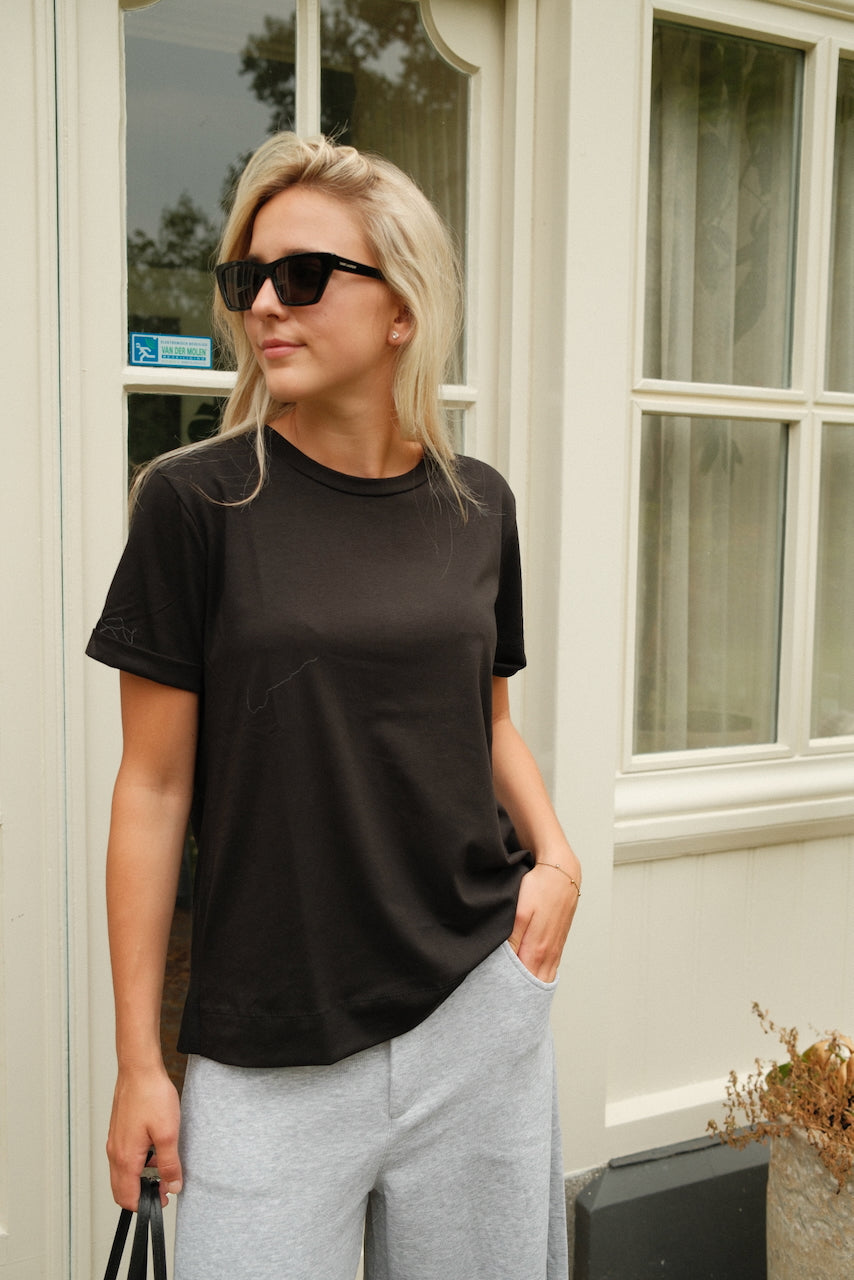 T-shirt Elara zwart