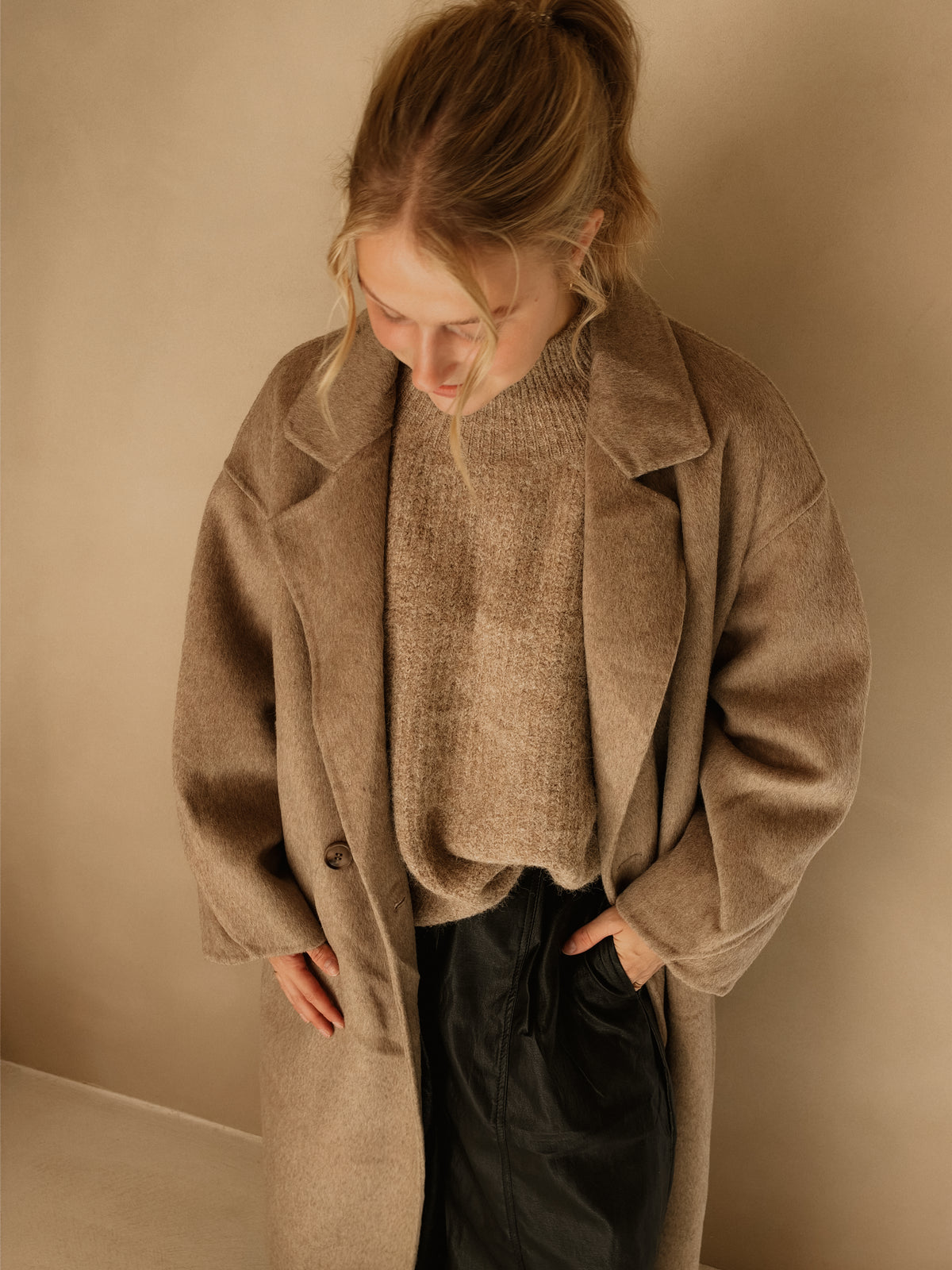 Jas Nola Taupe
