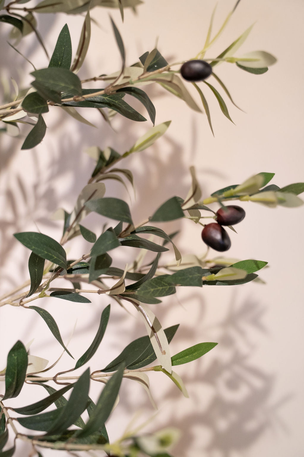 Artificial Olive tree in a tight pot 180 cm with berry