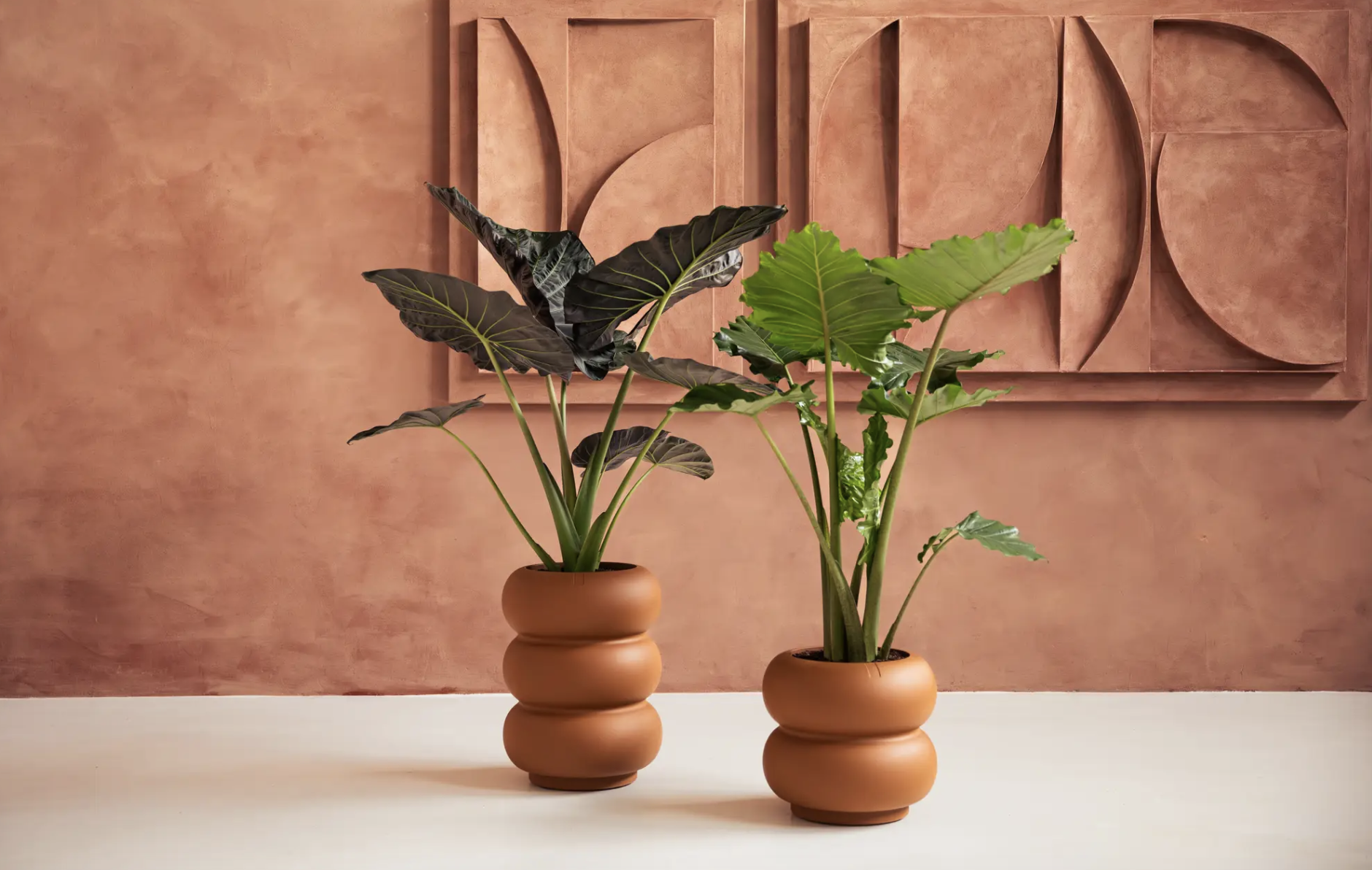 Pot amber roll low 43cm linen white