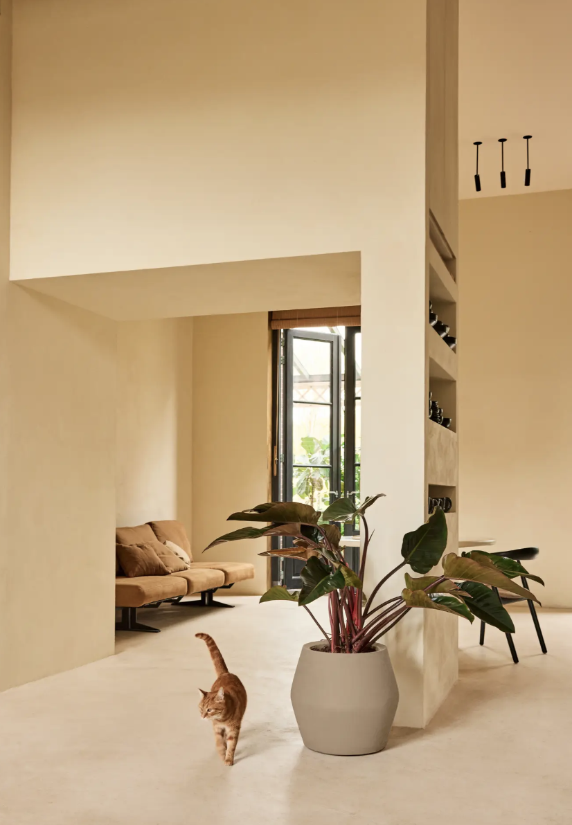 Pot june split low 46cm balanced beige