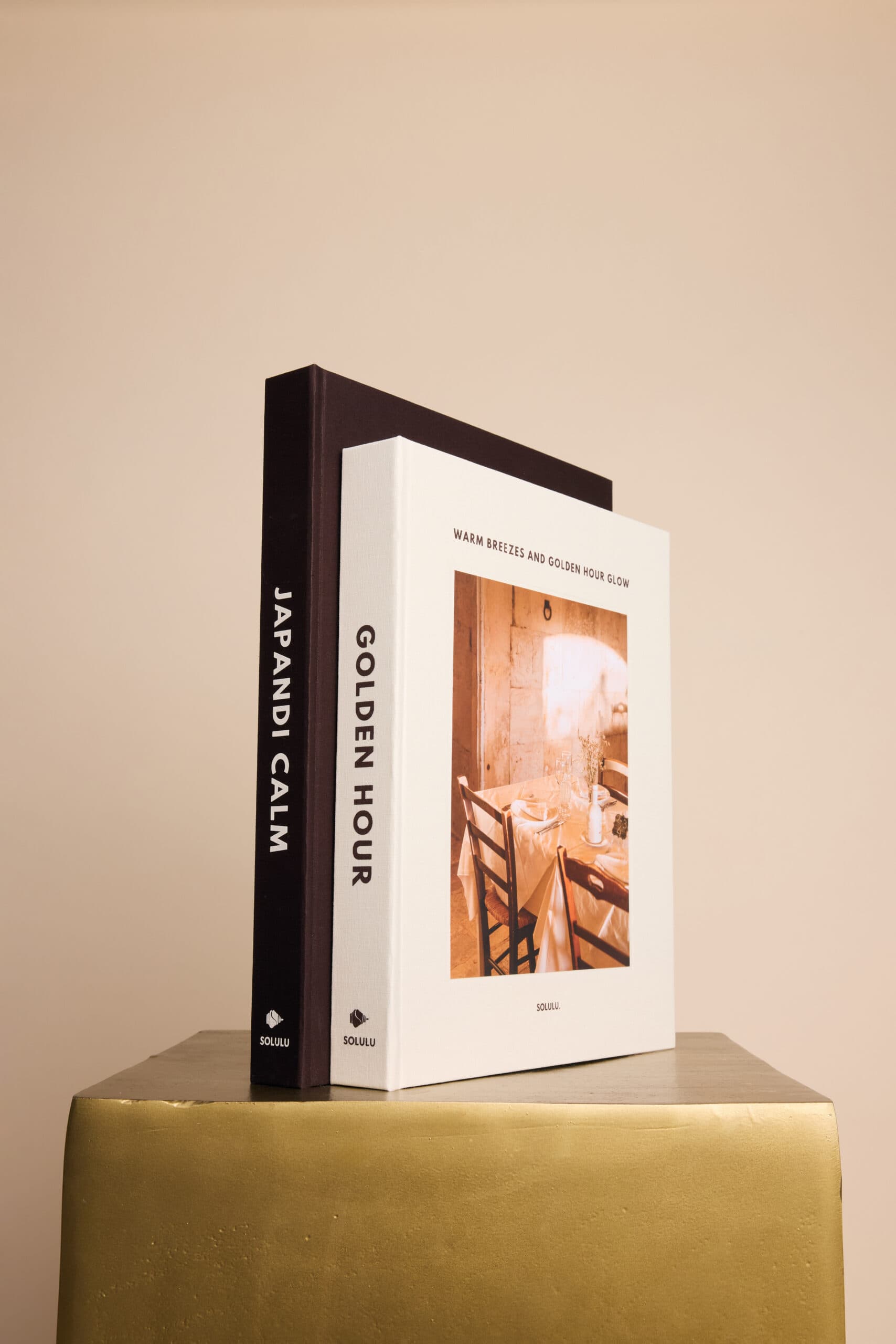 Storage book Golden hour