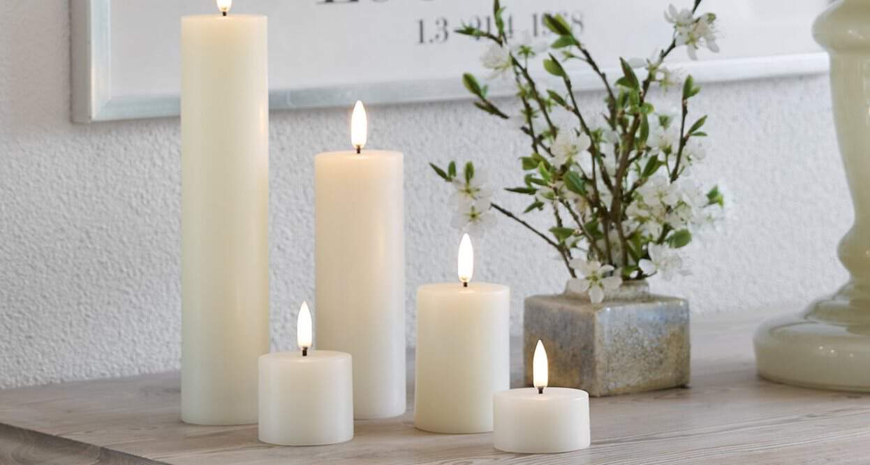 LED candle Melted Pillar Rustic W7.8 x H10.1cm - white