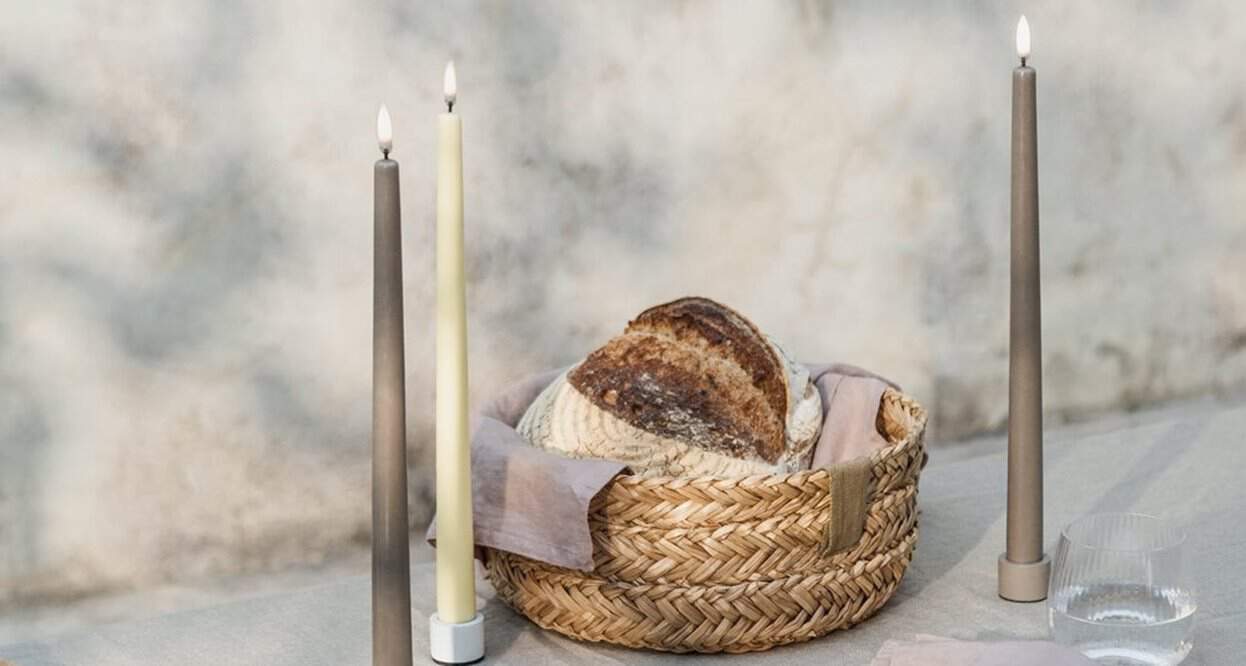 LED candles Slim Taper 2.3 x 32cm - beige